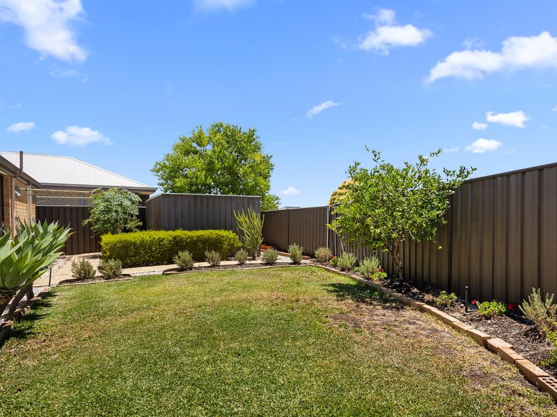 Photo - 18 Murrumbidgee Drive, Hammond Park WA 6164 - Image 25