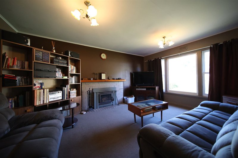 Photo - 18 Nankivell Street, Queenstown TAS 7467 - Image 2