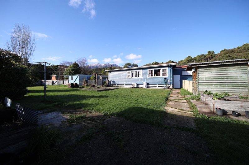 Photo - 18 Nankivell Street, Queenstown TAS 7467 - Image 17