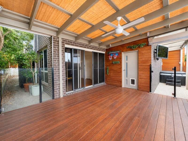 Photo - 18 Nedlands Drive, Highton VIC 3216 - Image 9