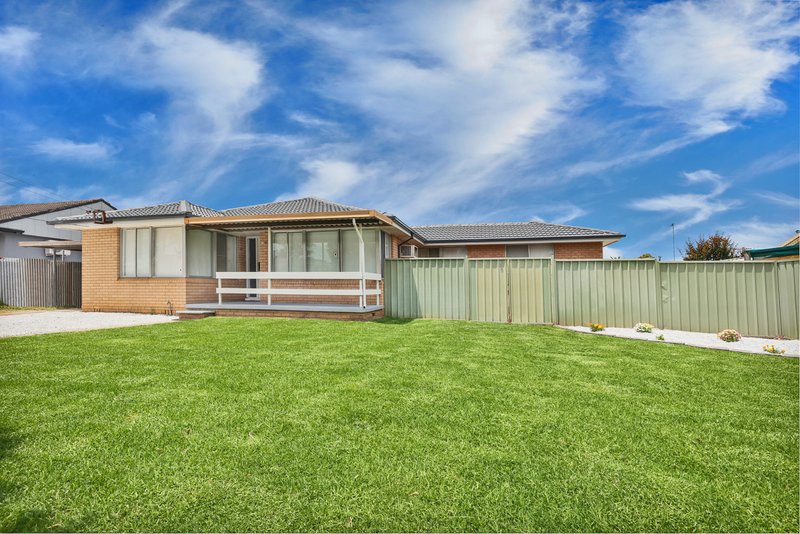 18 Neeta Avenue, Cambridge Park NSW 2747