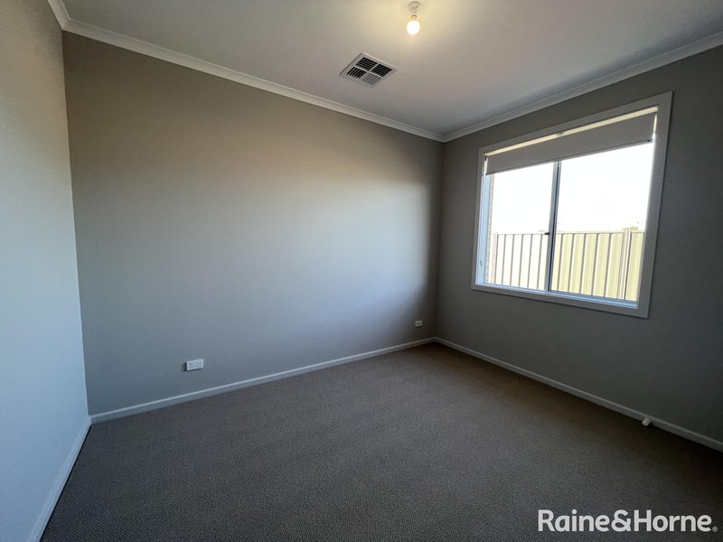 Photo - 18 Newbridge Parade, Murray Bridge SA 5253 - Image 15
