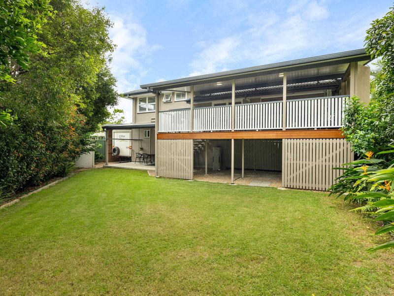 Photo - 18 Newcastle Street, Fairfield QLD 4103 - Image 12