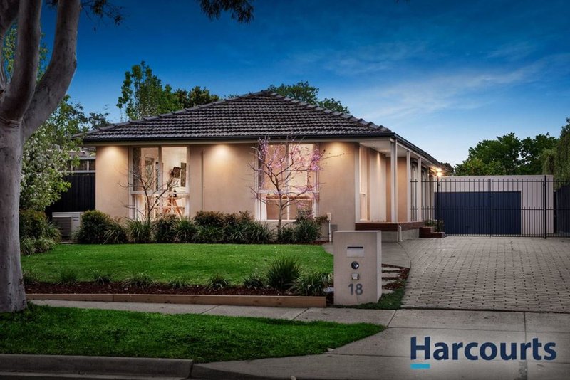 18 Newstead Way, Wantirna South VIC 3152