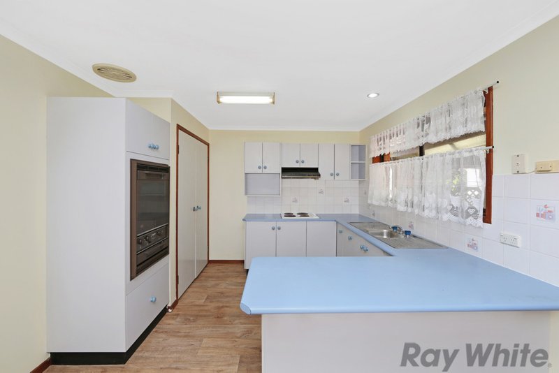 Photo - 18 Noela Place, Budgewoi NSW 2262 - Image 2