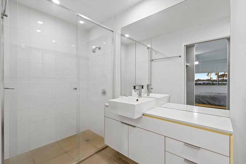 Photo - 1/8 Norfolk Street, Parkinson QLD 4115 - Image 10