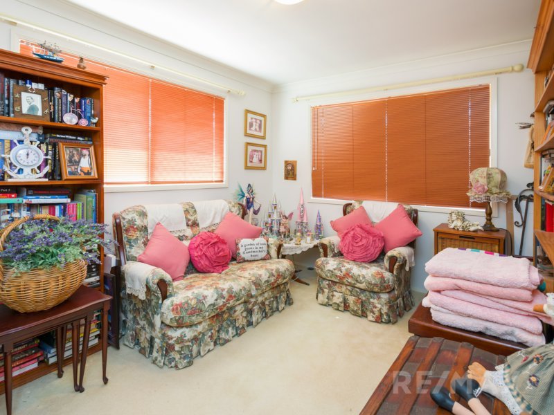 Photo - 18 North Shore Avenue, Varsity Lakes QLD 4227 - Image 8