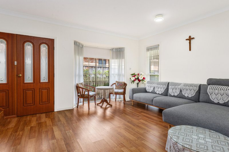 Photo - 1/8 Northcote Road, Hornsby NSW 2077 - Image 2