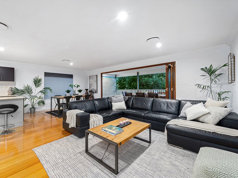 Photo - 18 Nundah Street, Kedron QLD 4031 - Image 4