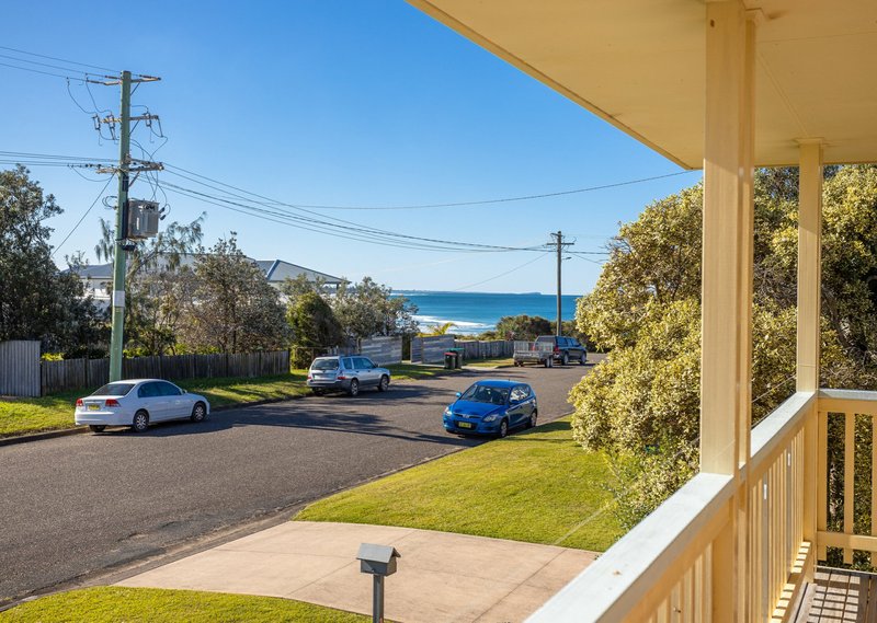 Photo - 18 Ocean Drive, Wallabi Point NSW 2430 - Image 2