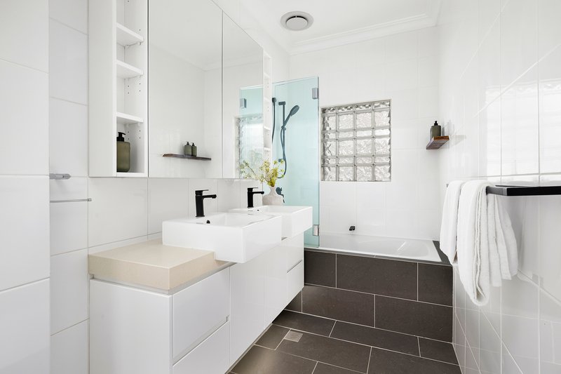 Photo - 1/8 Ocean Road, Manly NSW 2095 - Image 10