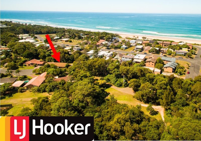 18 Oceanic Place, Old Bar NSW 2430