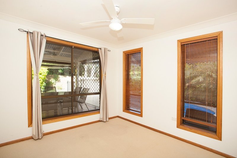 Photo - 18 Oceanic Place, Old Bar NSW 2430 - Image 16