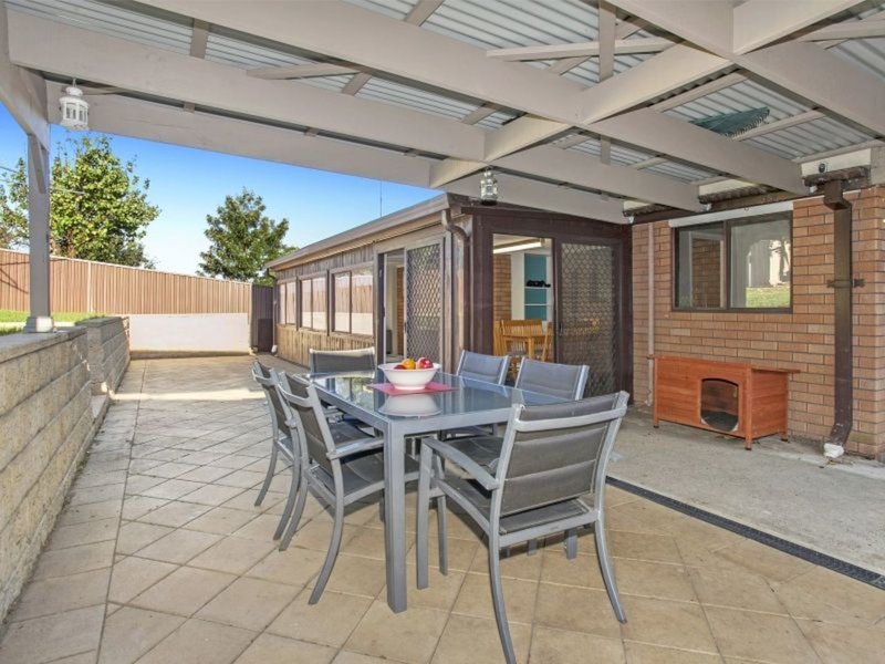 Photo - 18 O'Donnell Drive, Figtree NSW 2525 - Image 2