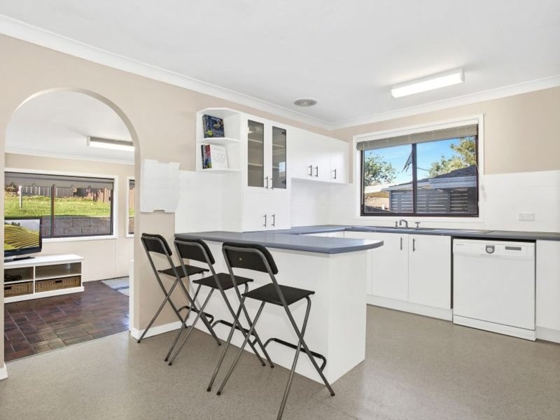 Photo - 18 O'Donnell Drive, Figtree NSW 2525 - Image 4