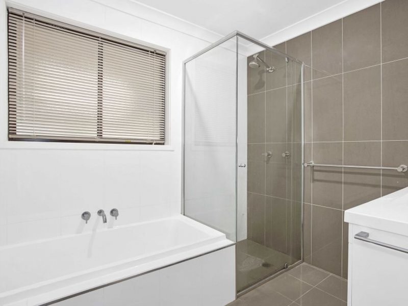 Photo - 18 O'Donnell Drive, Figtree NSW 2525 - Image 5