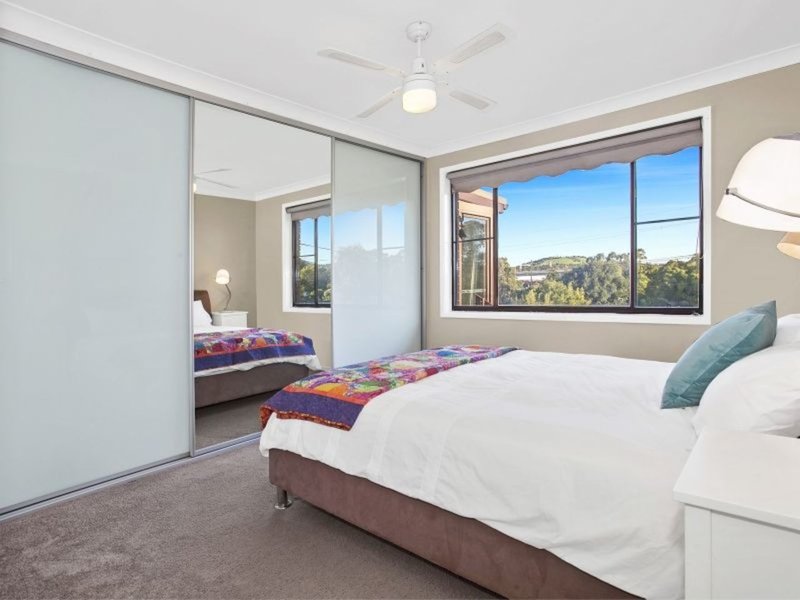 Photo - 18 O'Donnell Drive, Figtree NSW 2525 - Image 7