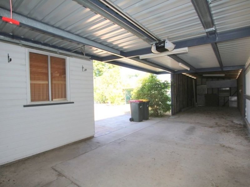 Photo - 18 Old Airport Drive, Emerald QLD 4720 - Image 14