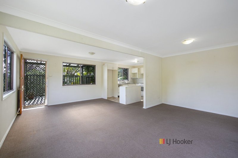 Photo - 18 Oleander Street, Canton Beach NSW 2263 - Image 8