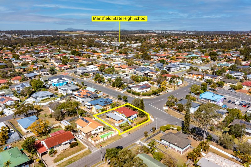 Photo - 18 Olivella Street, Mansfield QLD 4122 - Image 17