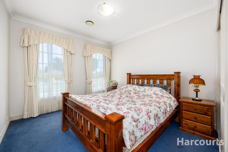 Photo - 18 Ollerton Avenue, Newborough VIC 3825 - Image 10