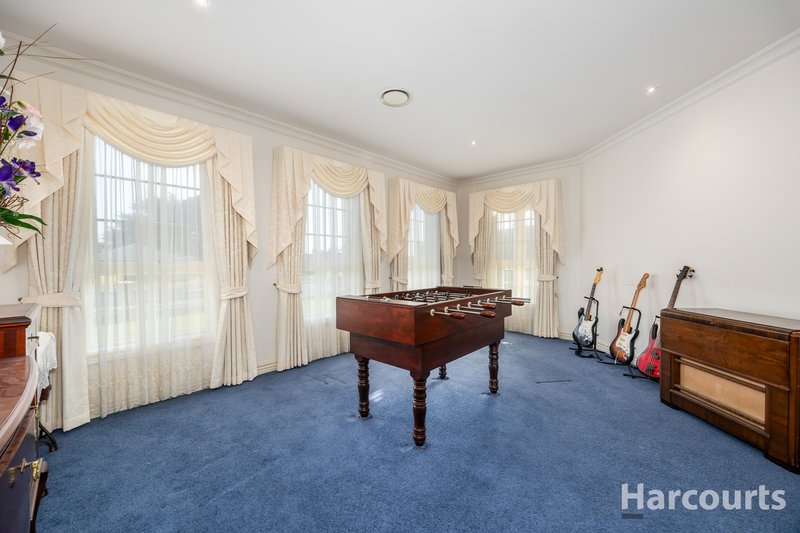 Photo - 18 Ollerton Avenue, Newborough VIC 3825 - Image 12