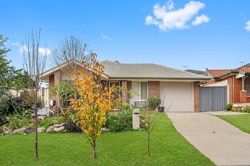 Photo - 18 Oriole Street, Glenmore Park NSW 2745 - Image 2