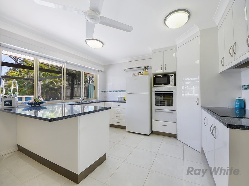 Photo - 18 Orla Court, Murrumba Downs QLD 4503 - Image 16