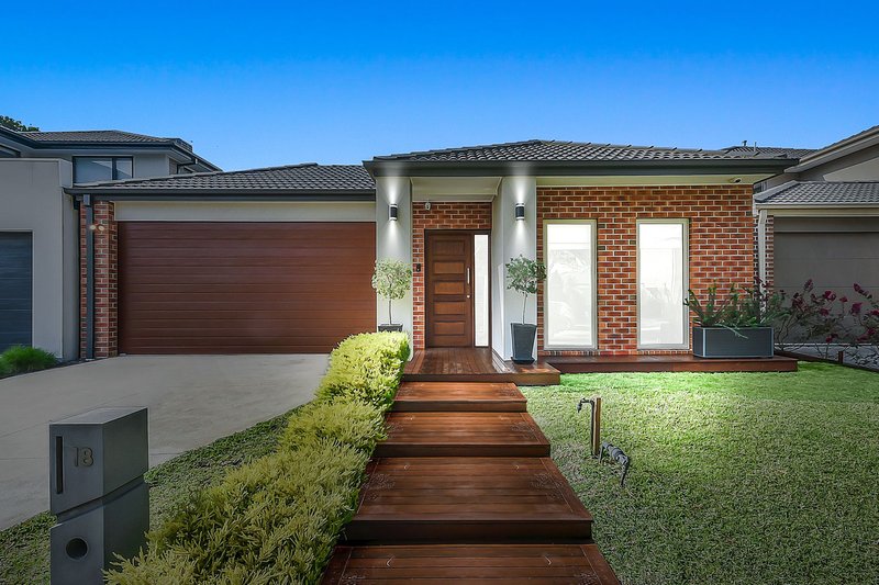 18 Orlando Crescent, Keysborough VIC 3173