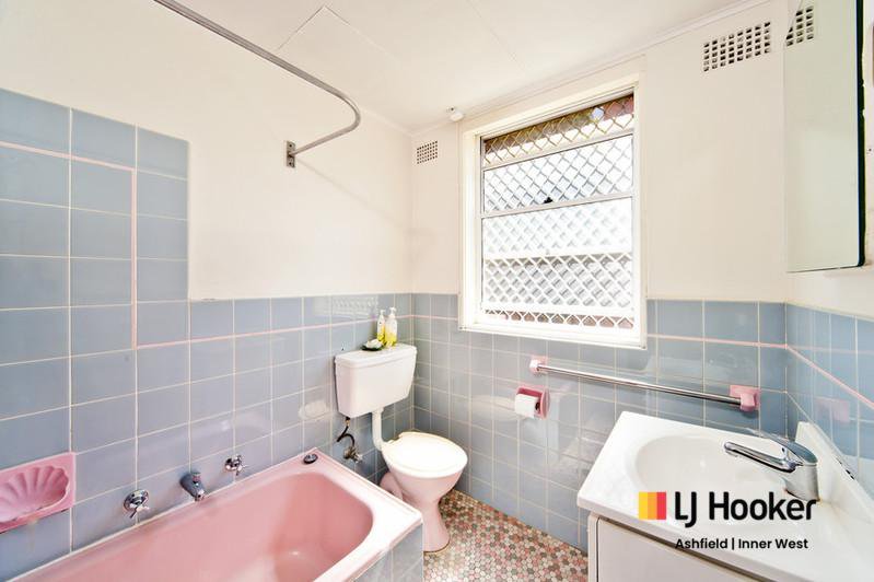 Photo - 1/8 Orpington Street, Ashfield NSW 2131 - Image 4