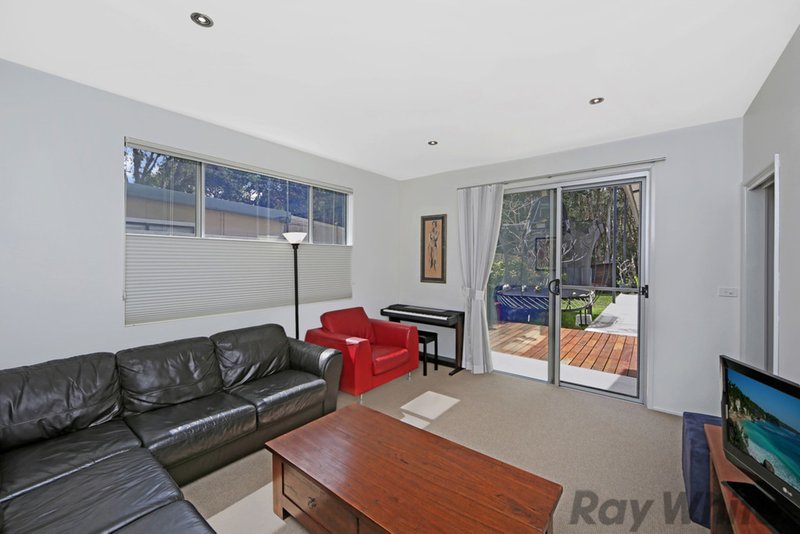 Photo - 18 Ourringo Street, Budgewoi NSW 2262 - Image 8