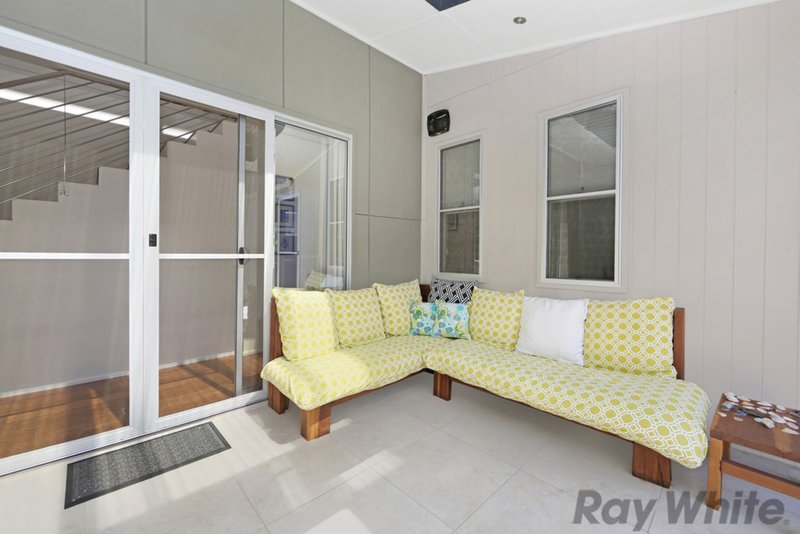 Photo - 18 Ourringo Street, Budgewoi NSW 2262 - Image 17