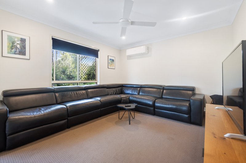 Photo - 18 Outlook Court, Kallangur QLD 4503 - Image 4