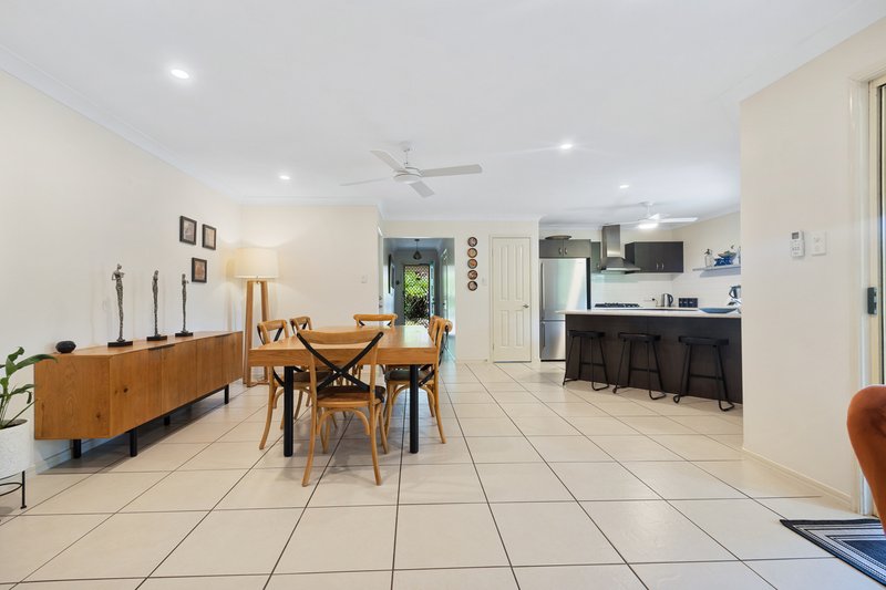 Photo - 18 Outlook Court, Kallangur QLD 4503 - Image 6