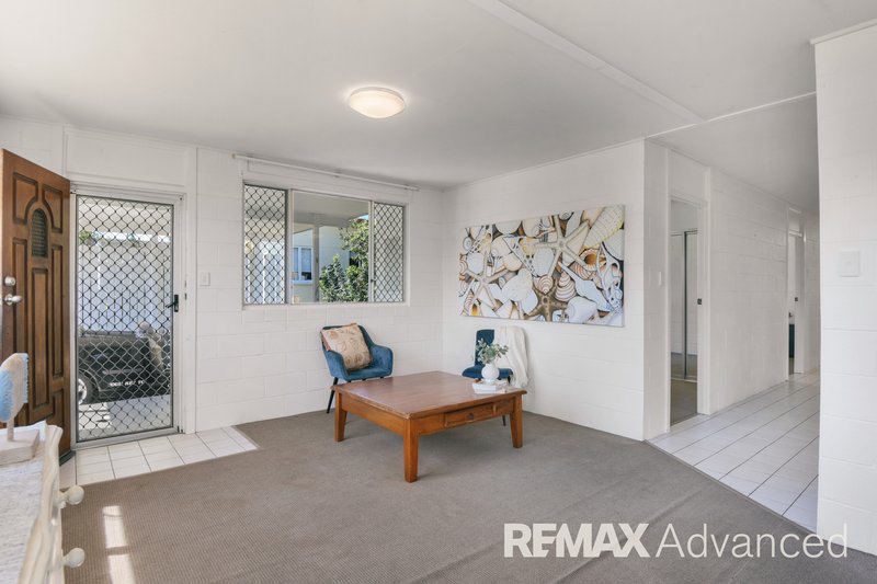 Photo - 18 Oxley Way, Woorim QLD 4507 - Image 5