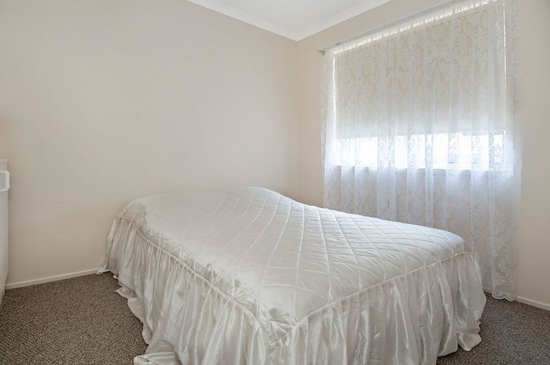 Photo - 18 Palm Ct , Bethania QLD 4205 - Image 8