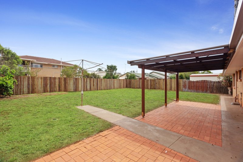 Photo - 18 Panda Street, Harristown QLD 4350 - Image 8