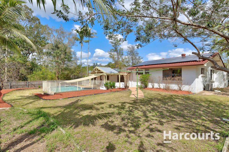 18 Pandian Crescent, Bellbowrie QLD 4070