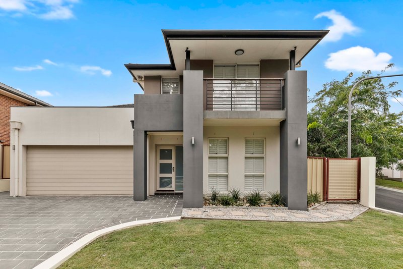 Photo - 18 Parakeet Grove, Glenmore Park NSW 2745 - Image 1