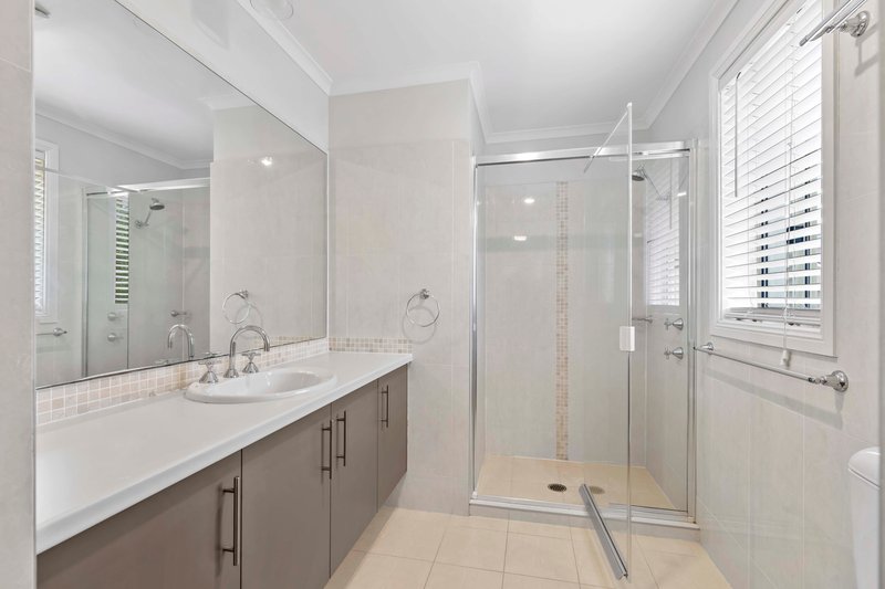Photo - 18 Parakeet Grove, Glenmore Park NSW 2745 - Image 12