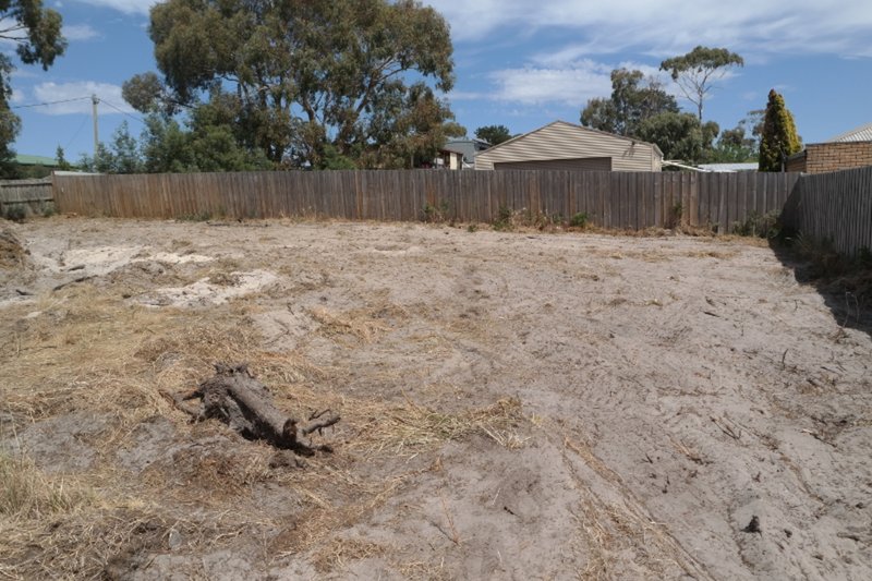 Photo - 18 Pargonee Street, Dodges Ferry TAS 7173 - Image 6