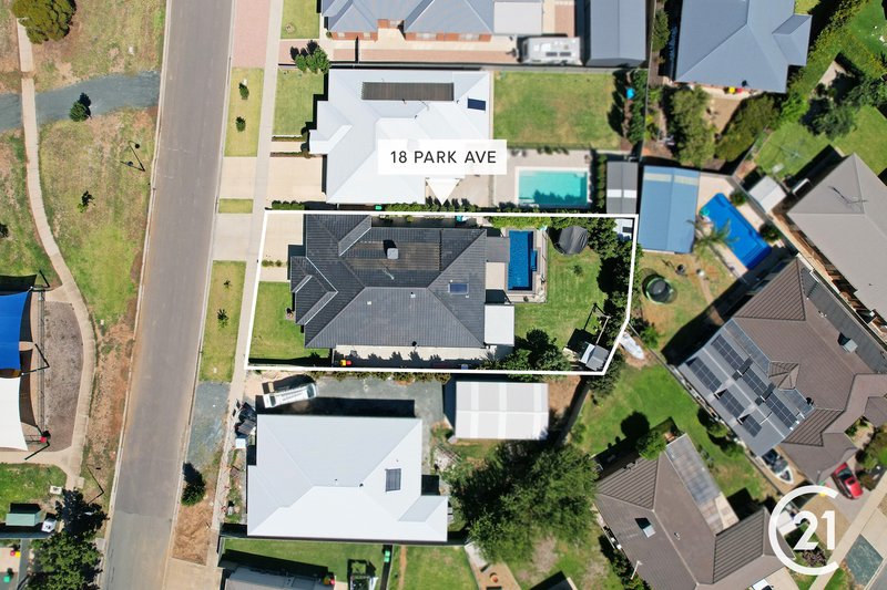 Photo - 18 Park Avenue, Echuca VIC 3564 - Image 14