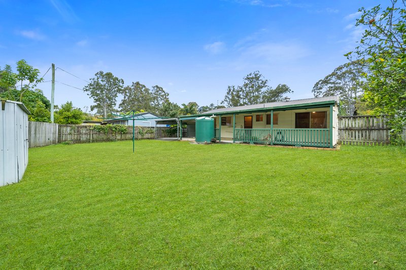 Photo - 18 Parkland Court, Eagleby QLD 4207 - Image 11