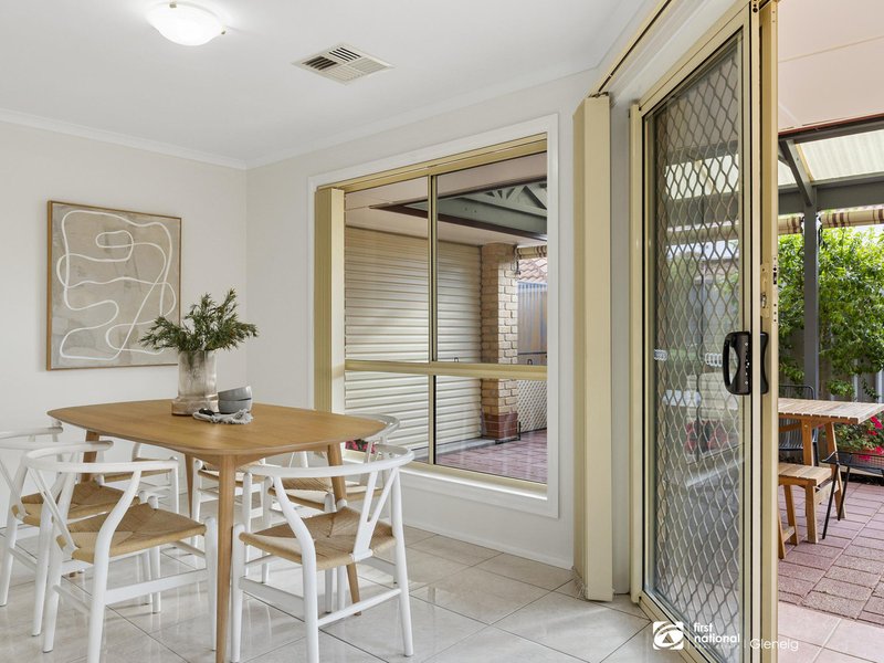 Photo - 18 Parkview Circuit, Seaford Rise SA 5169 - Image 12