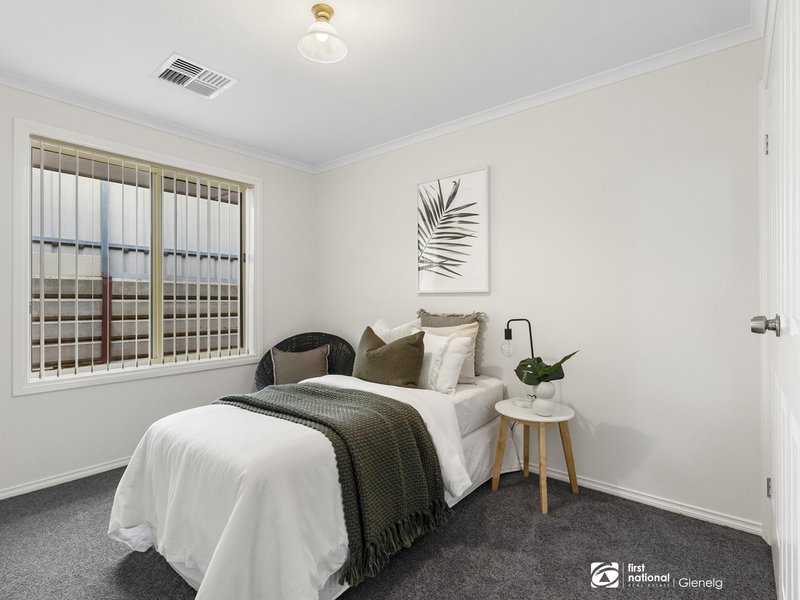 Photo - 18 Parkview Circuit, Seaford Rise SA 5169 - Image 17