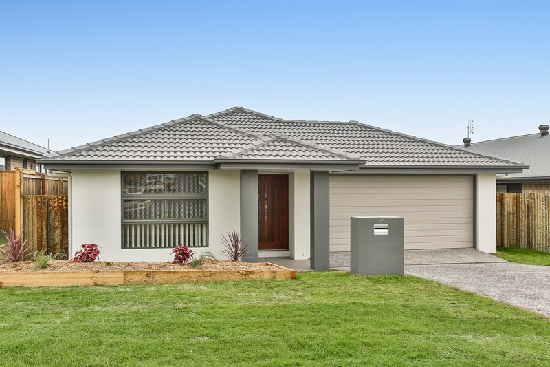 Photo - 18 Parkview Drive, Glenvale QLD 4350 - Image 1