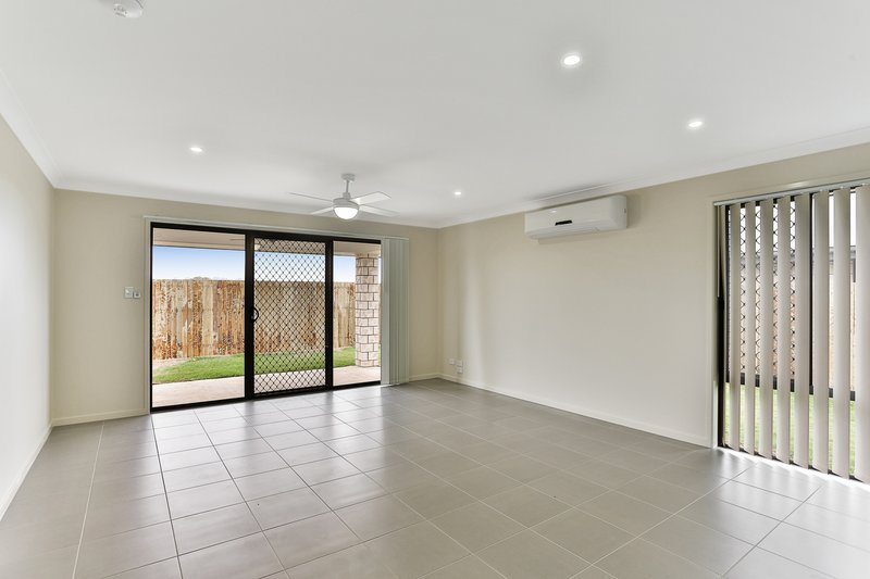 Photo - 18 Parkview Drive, Glenvale QLD 4350 - Image 10