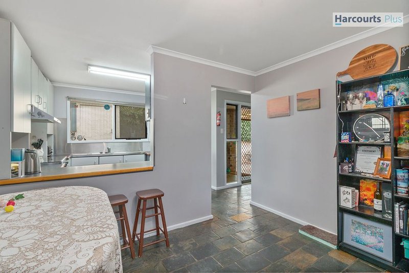 Photo - 18 Parramatta Drive, Morphett Vale SA 5162 - Image 5