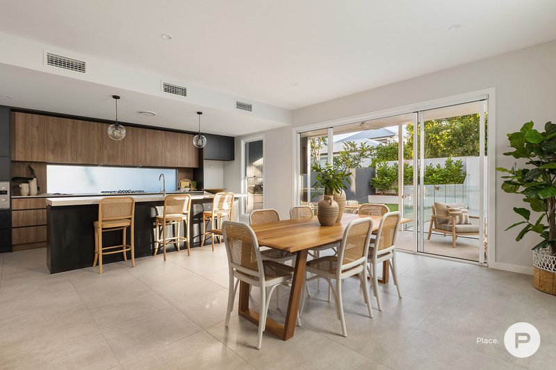 Photo - 18 Parry Street, Bulimba QLD 4171 - Image 8