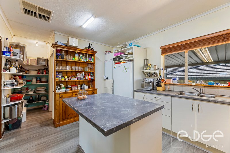 Photo - 18 Parslow Road, Para Hills SA 5096 - Image 5